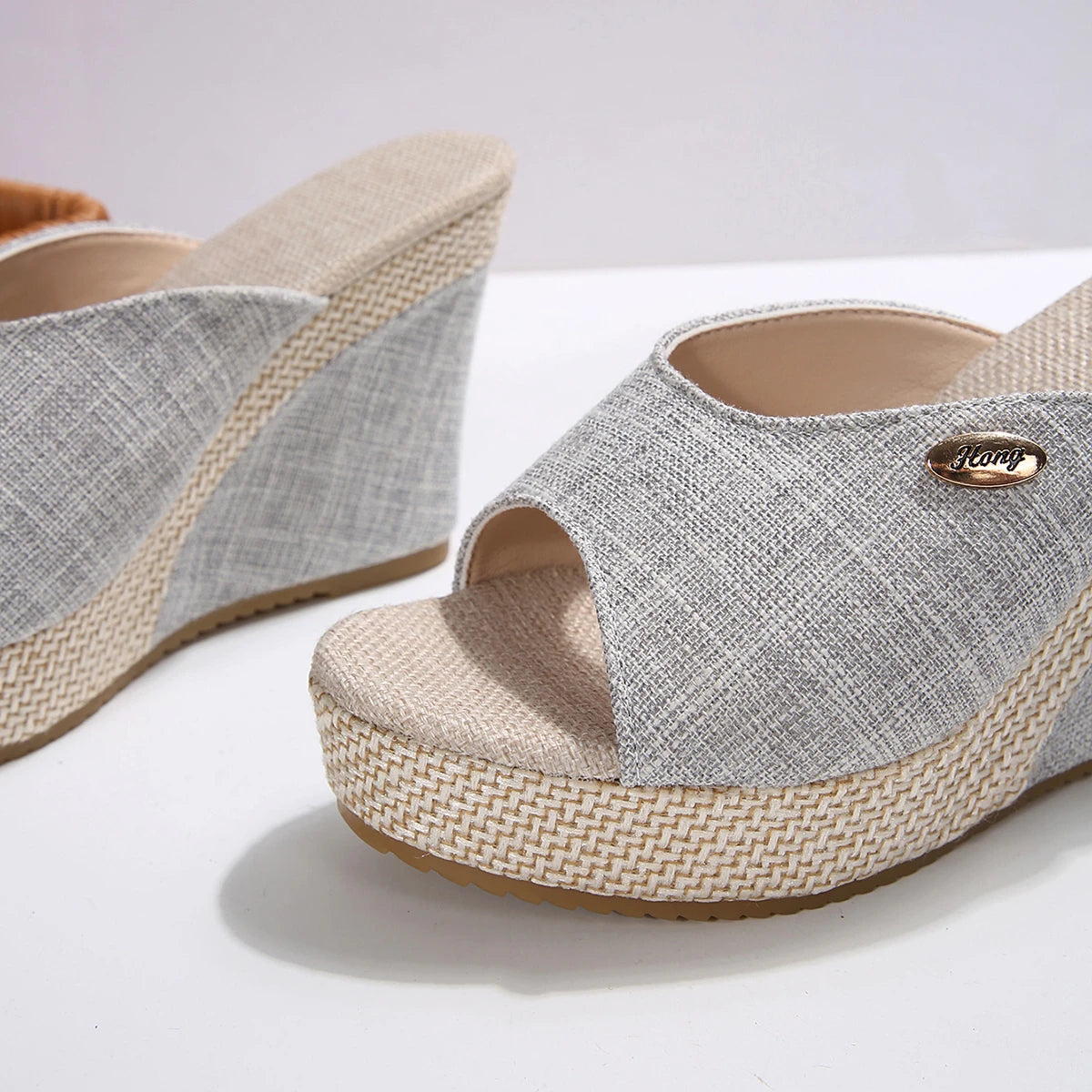 Isla Canvas Wedge Sandale
