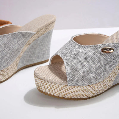 Isla Canvas Wedge Sandale