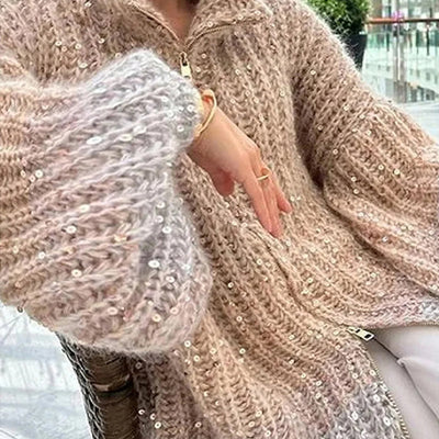 Modischer lässiger Strickcardigan