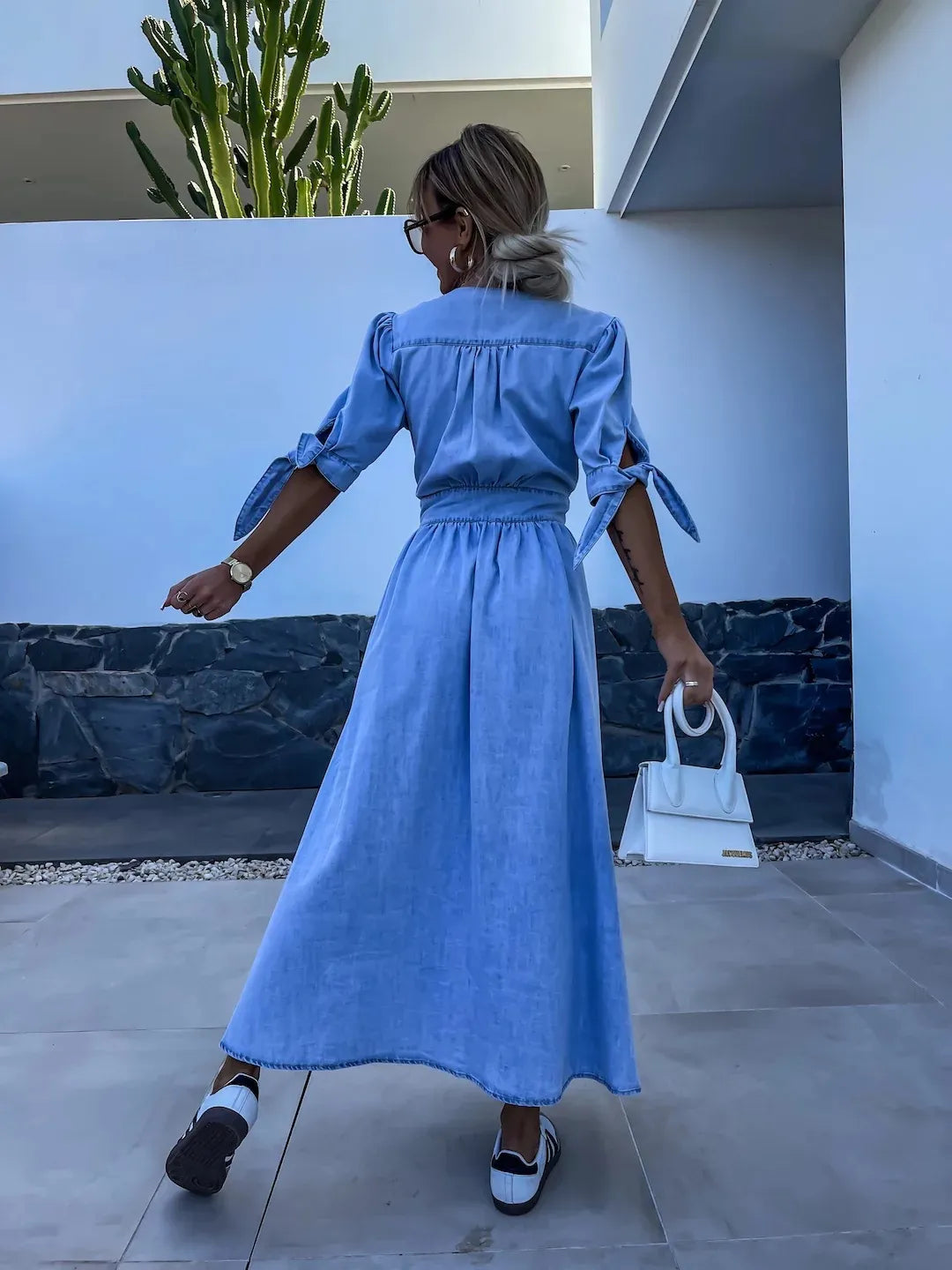 Ivanka™ | Leuchtendes Denim-Kleid