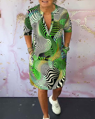 RIA – Farbenfrohes Kleid mit V-Ausschnitt