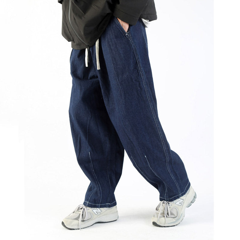 Japanische lockere weit geschnittene Jeans