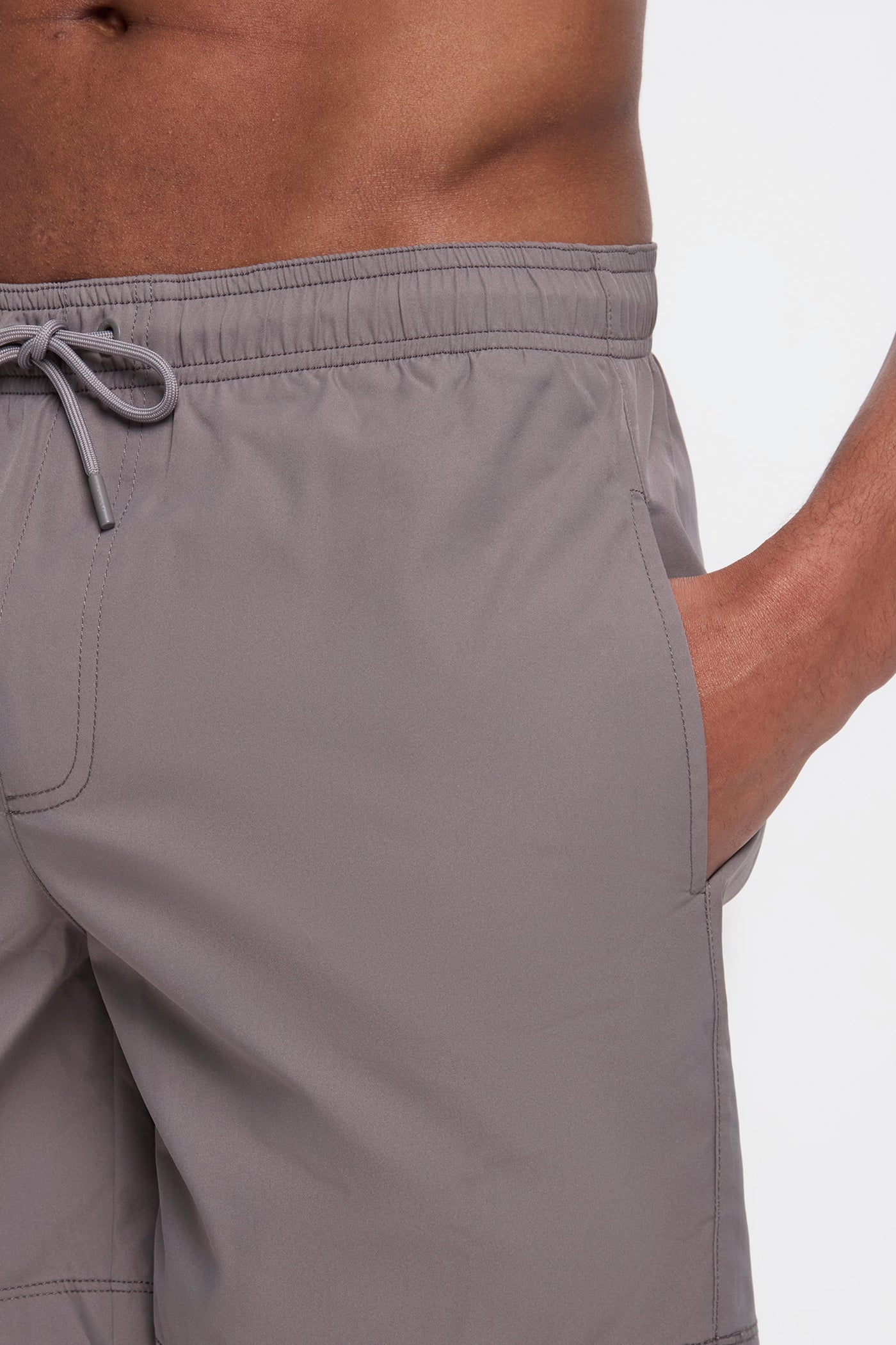DIE REGULÄREN BADESHORTS