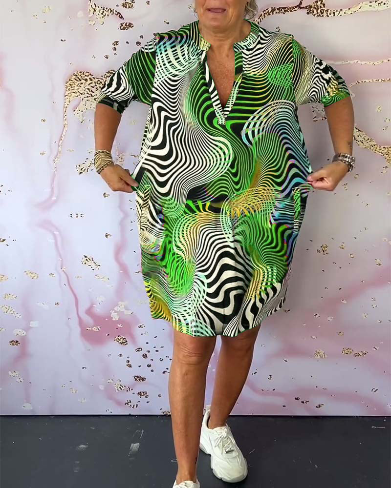 RIA – Farbenfrohes Kleid mit V-Ausschnitt