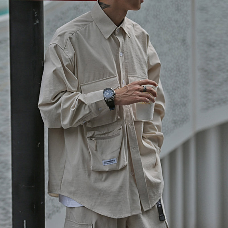 Japanisches lockeres Mehrfach-Taschenhemd