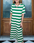 Vielseitiges gestreiftes Maxikleid
