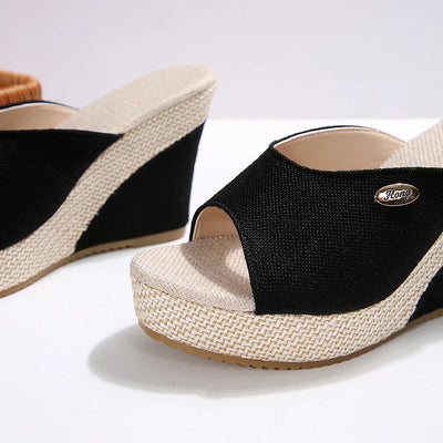 Isla Canvas Wedge Sandale