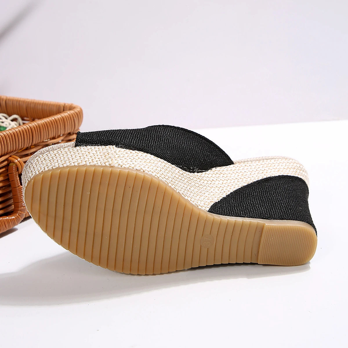 Isla Canvas Wedge Sandale