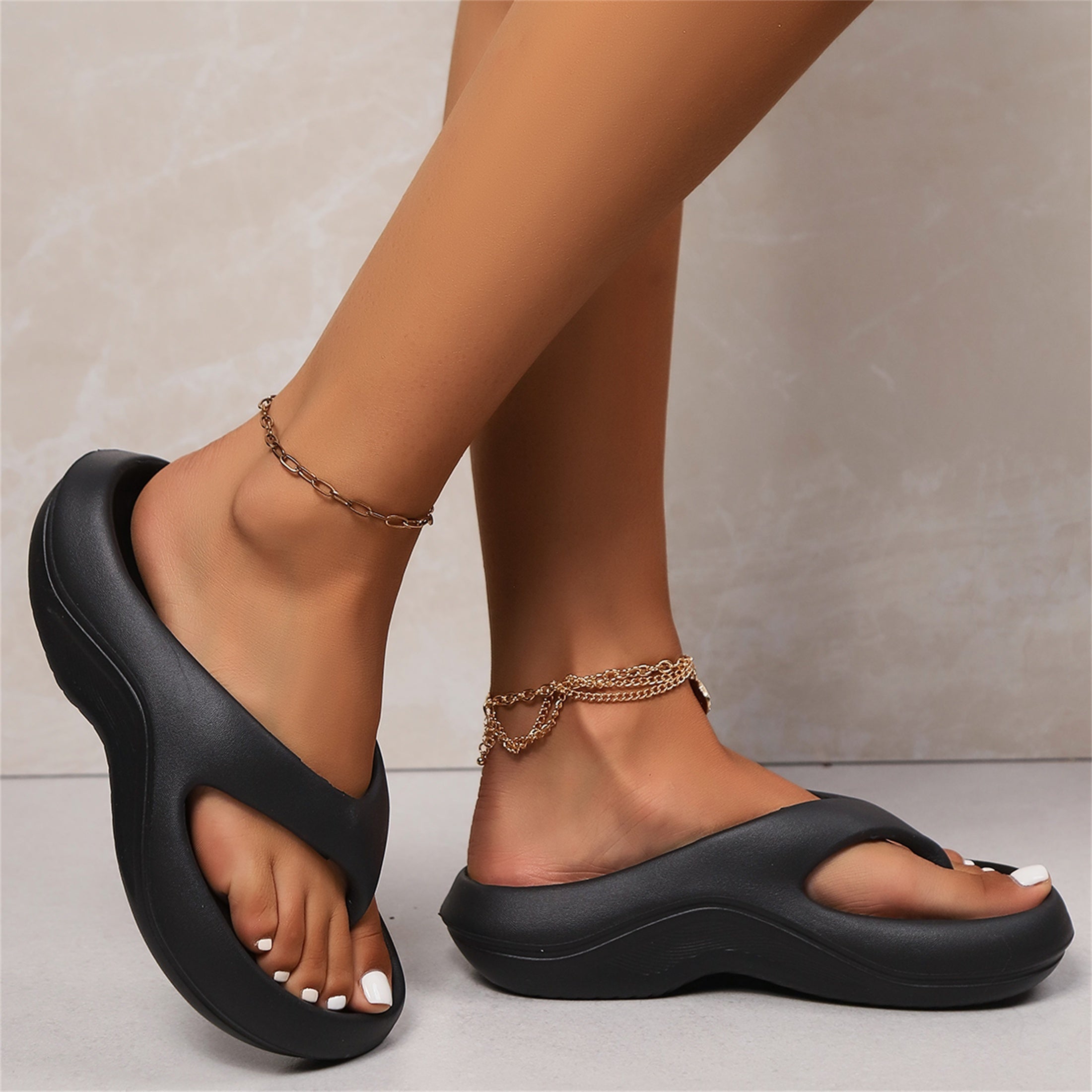 Nola – Sculpted Platform Slides