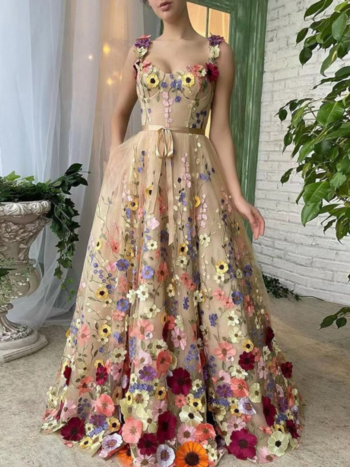 Kaia Sommer Maxikleid mit abstraktem Blumenmuster