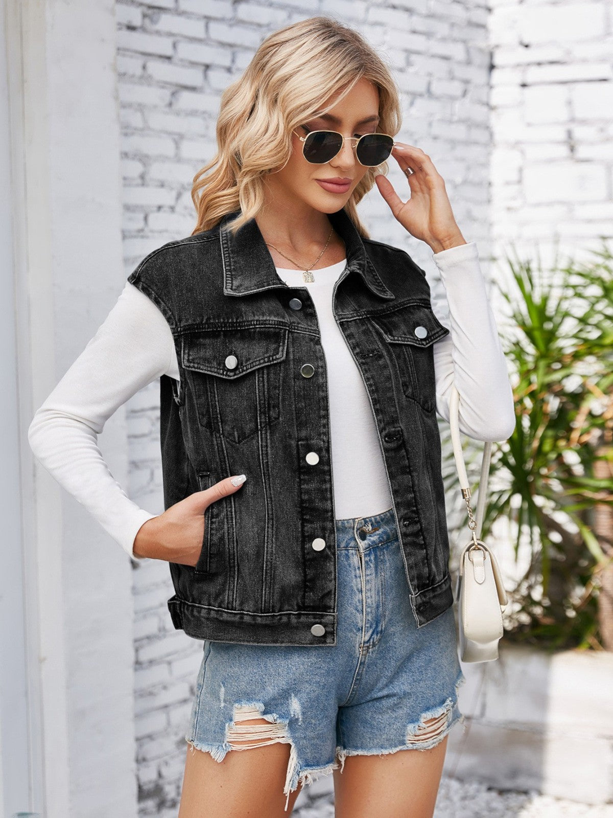 Victoria Klassisches Denim Vest Top