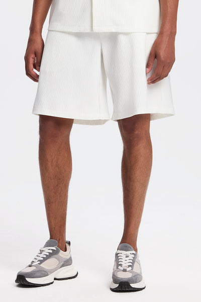 DIE FALTENSHORTS