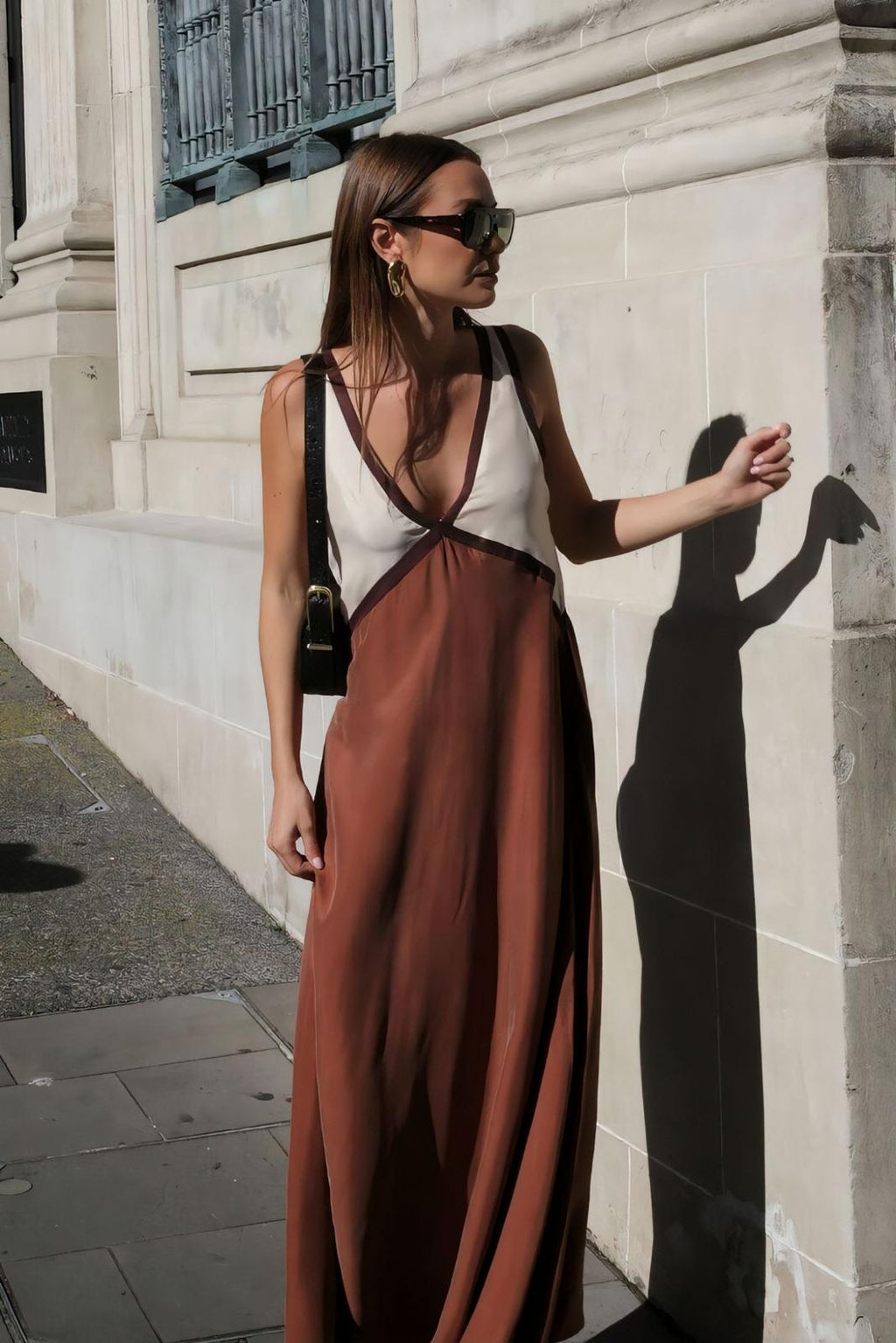 Elena - Ärmelloses Midi-Kleid
