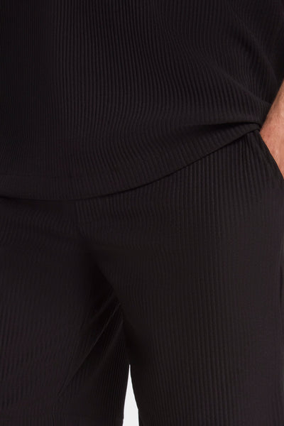 DIE FALTENSHORTS