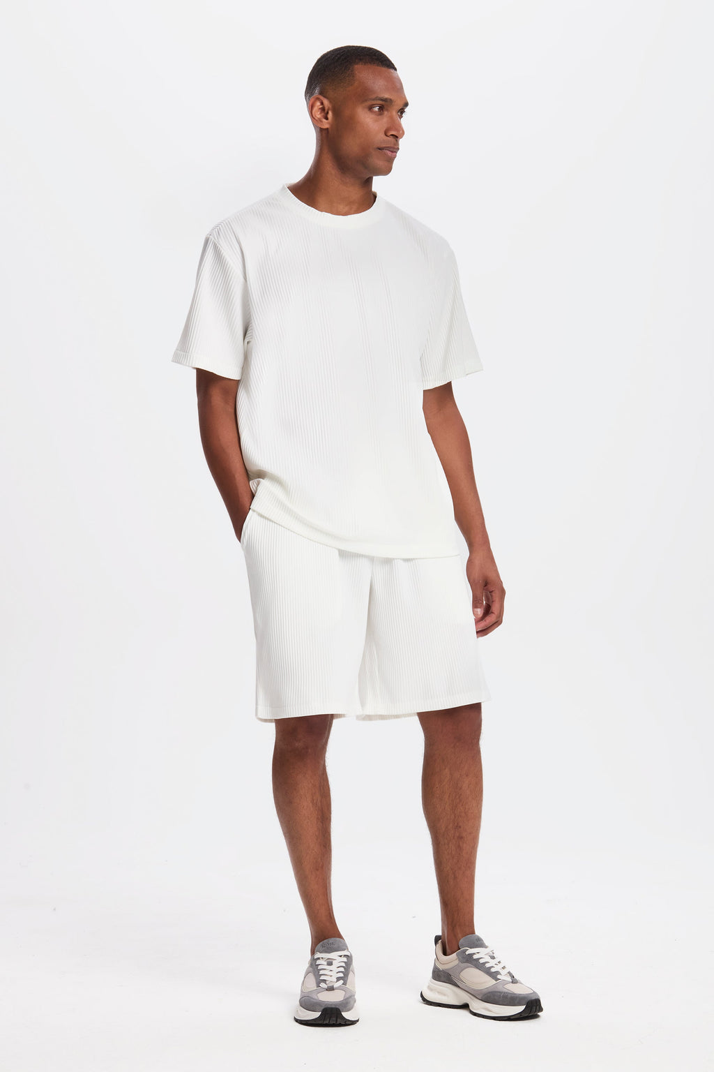 DIE FALTENSHORTS