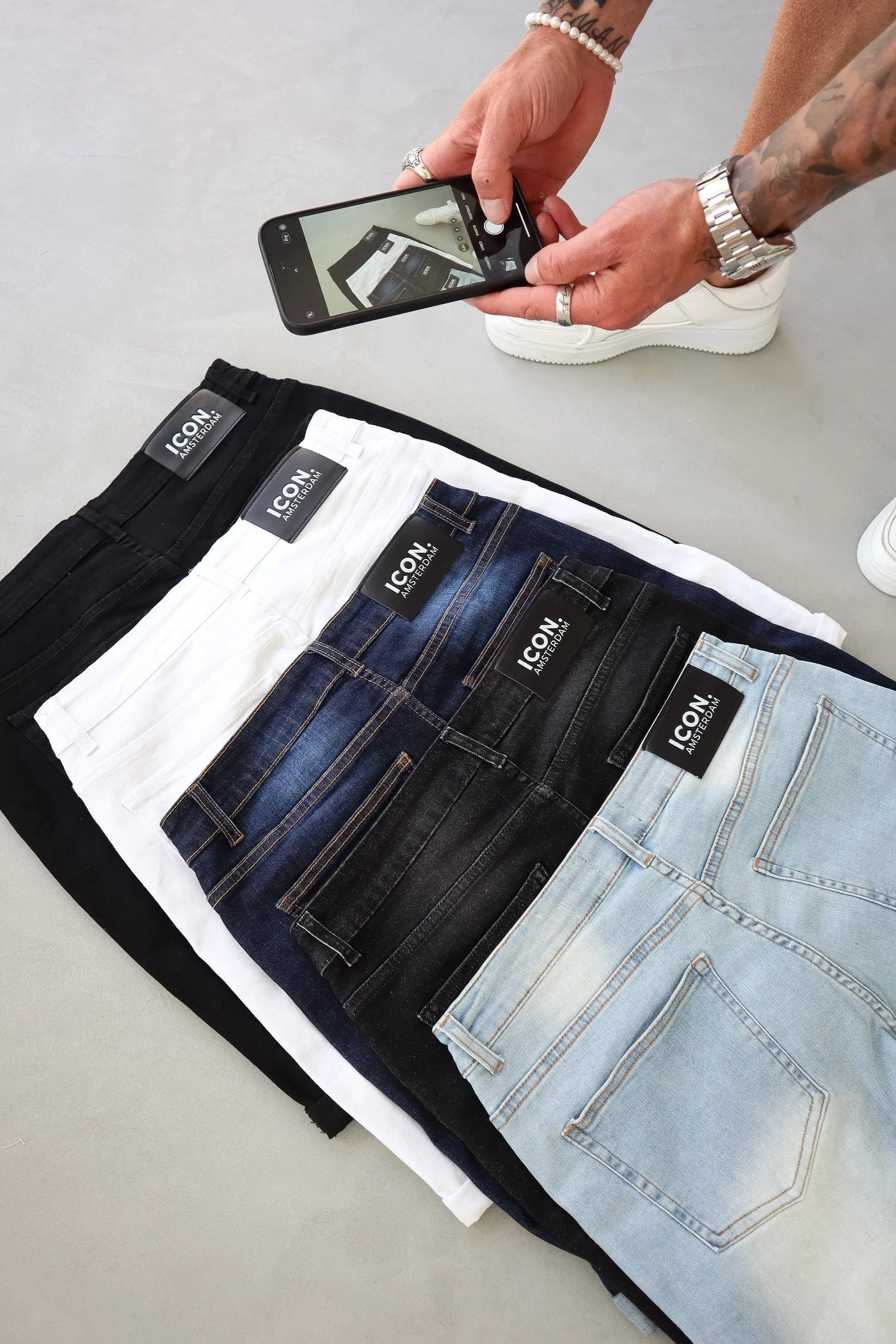 DIE LORENZO SHORTS - WEISS