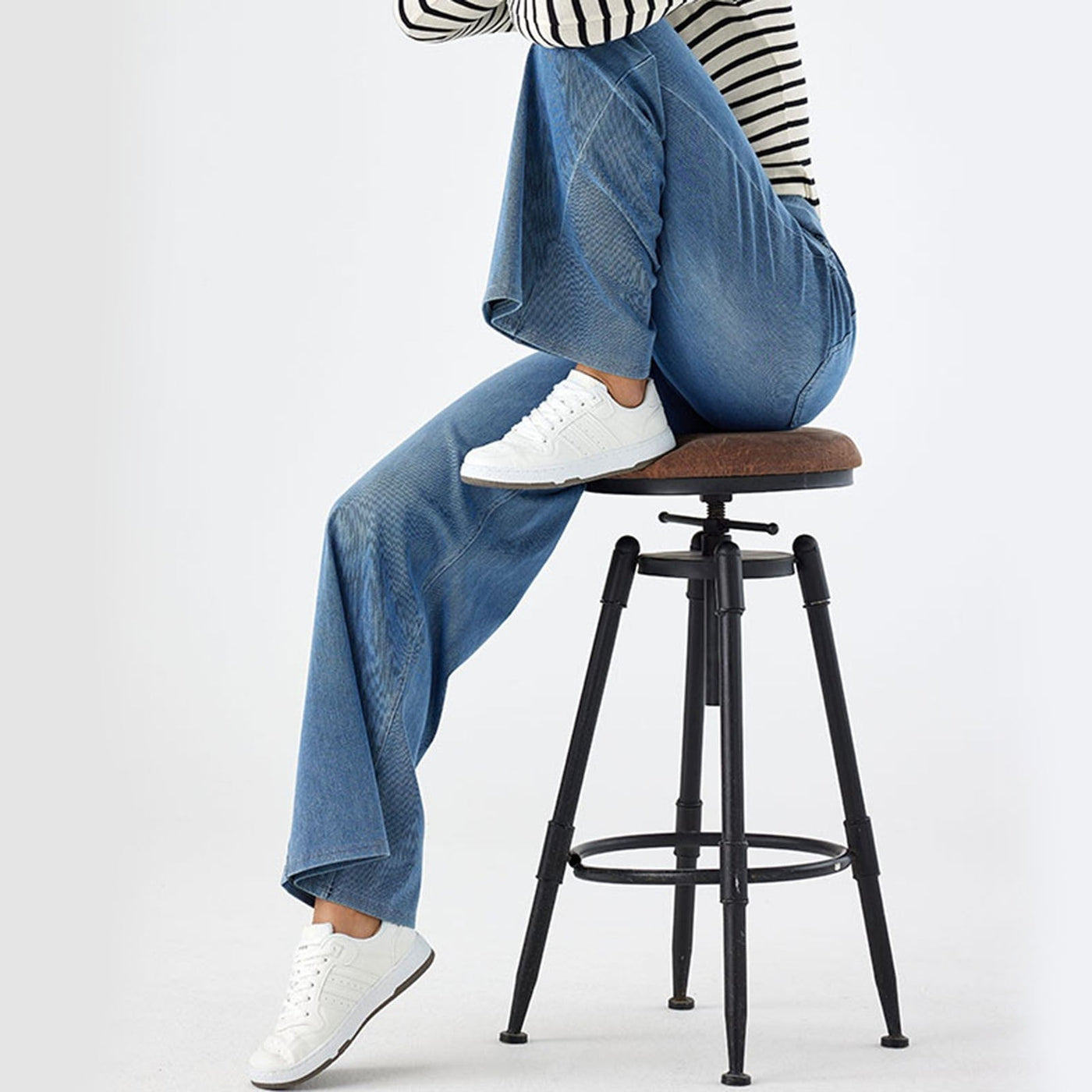 Alina Stretch-Waist Jeans
