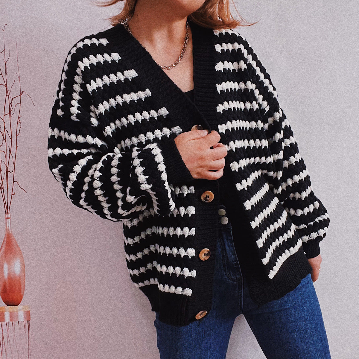 Everly Strick-Cardigan