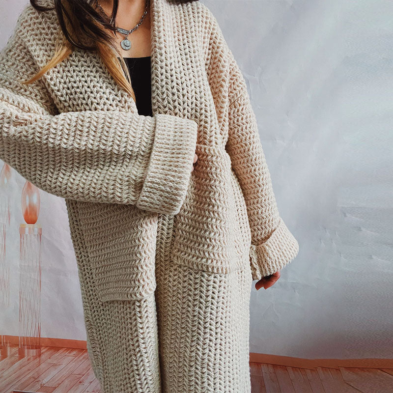 Lässige einfarbige Strickjacke