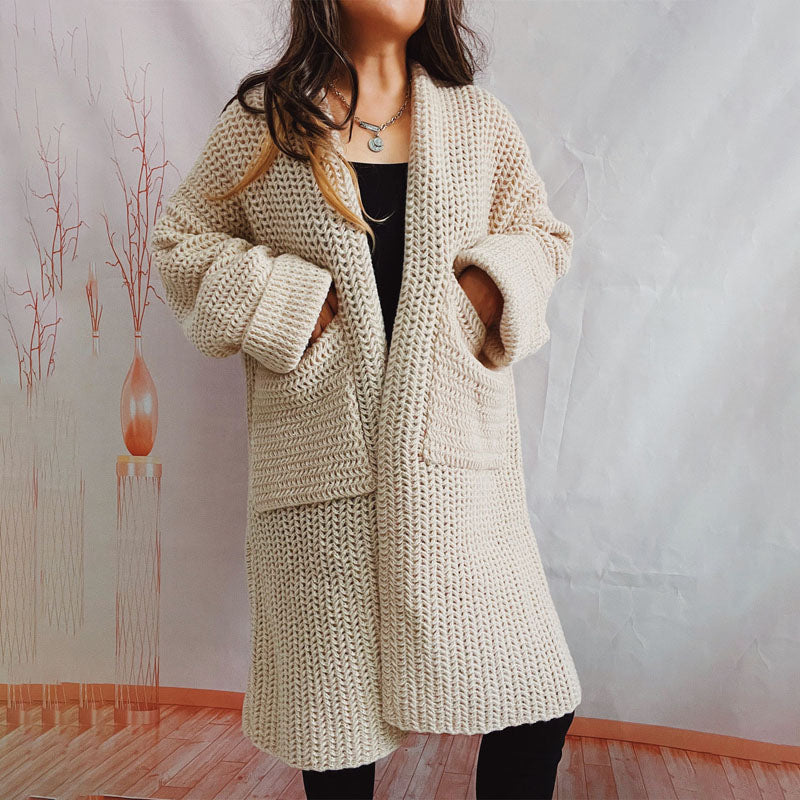 Lässige einfarbige Strickjacke