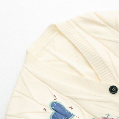 Herzgestickter Strickcardigan