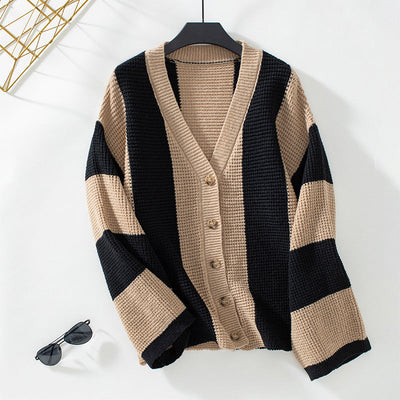 Lässiger gestreifter Strickcardigan