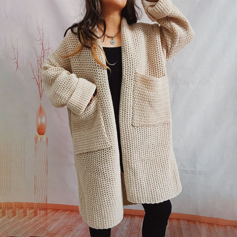 Lässige einfarbige Strickjacke