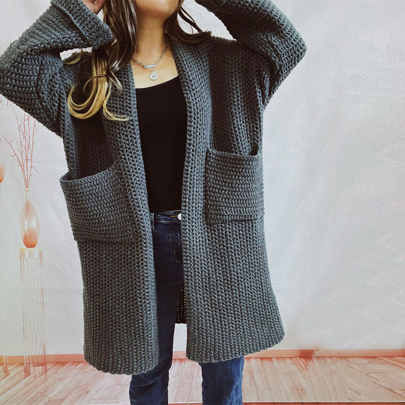 Lässige einfarbige Strickjacke