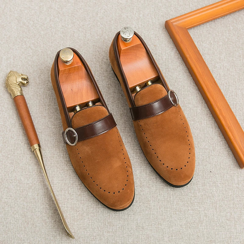 Valmont Wildleder Crest Loafer