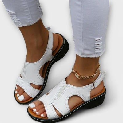 Christina - Orthopädische Ledersandalen mit Komfortabsatz