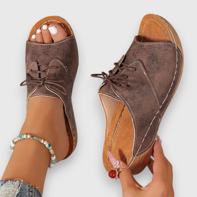 Saskia – Vintage Stil Sandalen