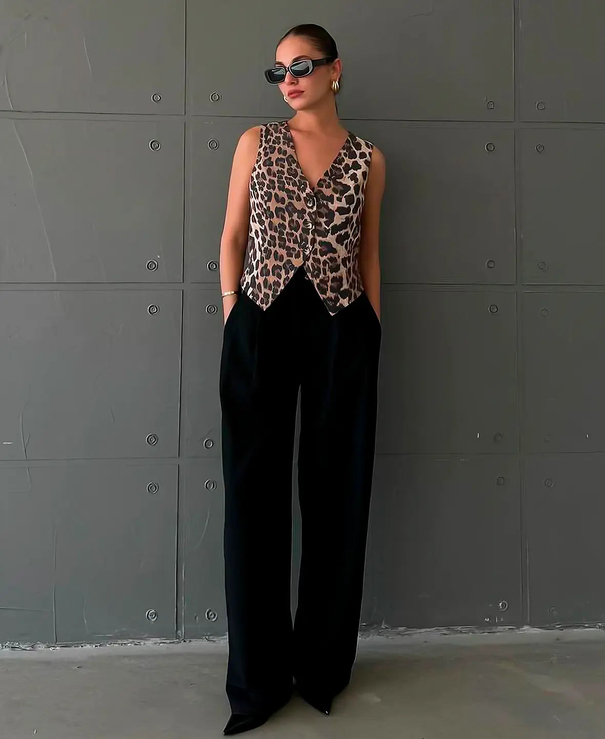 LEOPARD PRINT VEST
