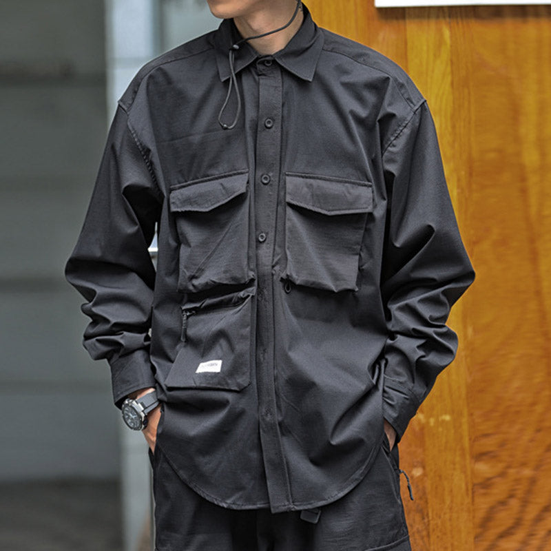 Japanisches lockeres Mehrfach-Taschenhemd