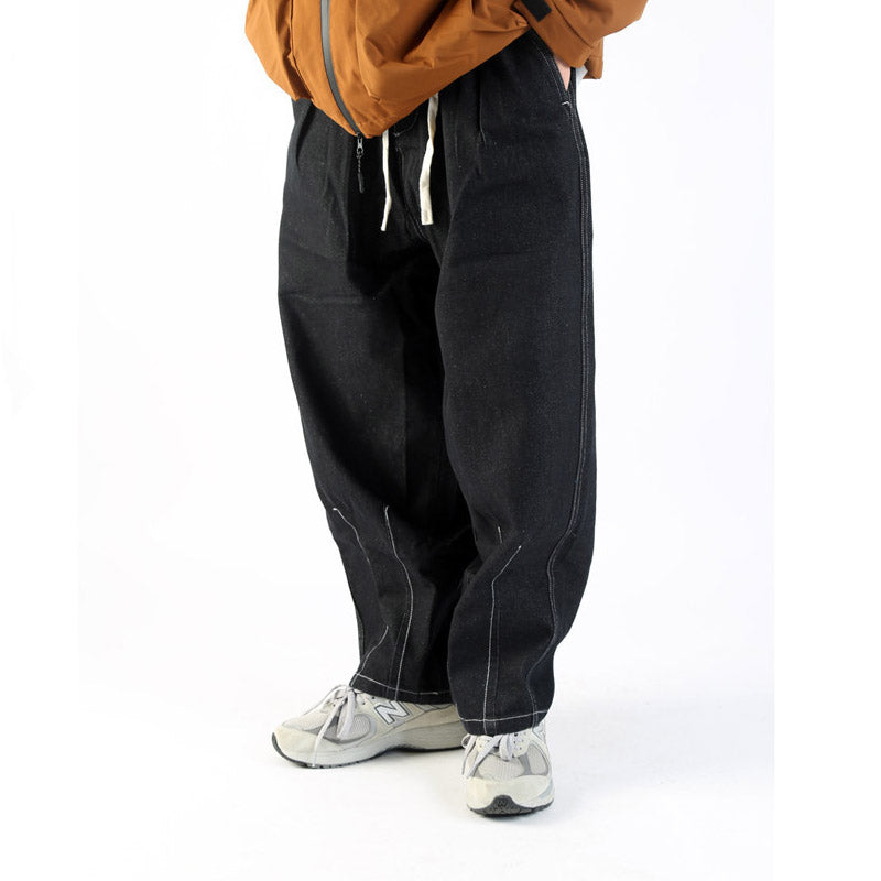 Japanische lockere weit geschnittene Jeans