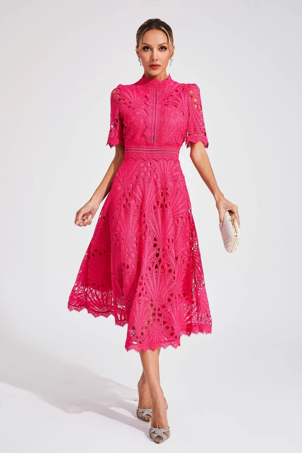 Vorelle - Casual Floral Dress with Embroidery and Short Sleeves