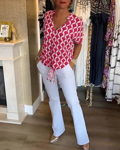 ELENA – Lässiges Print-Top mit V-Ausschnitt