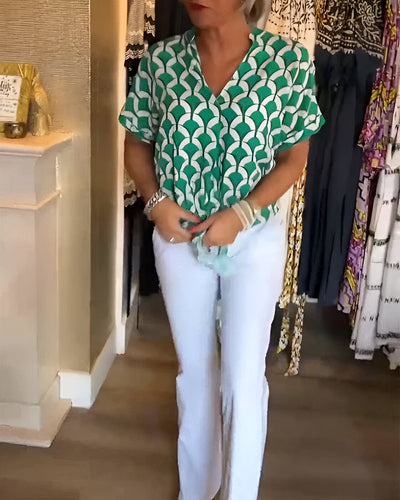 ELENA – Lässiges Print-Top mit V-Ausschnitt