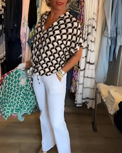 ELENA – Lässiges Print-Top mit V-Ausschnitt